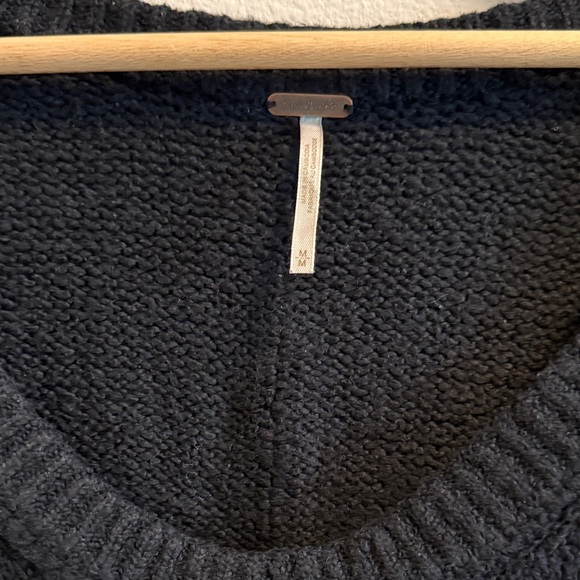 Free People Brookside Tunic - Size M - Picture 3 of 5